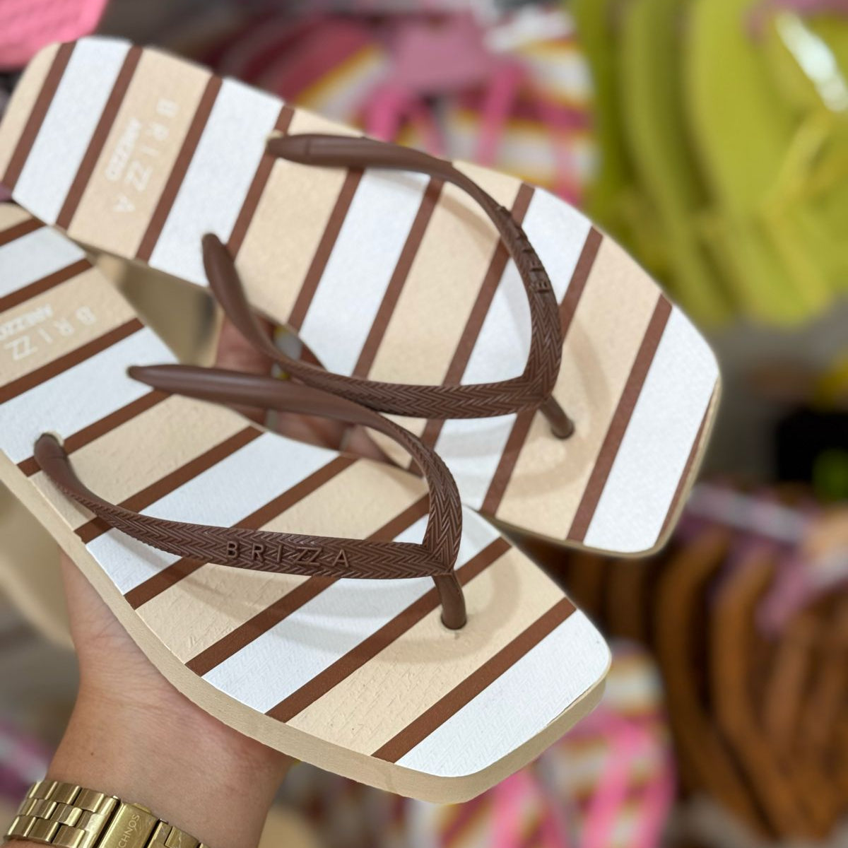 Chinelo Arezzo Listrado Brizza Z190270229