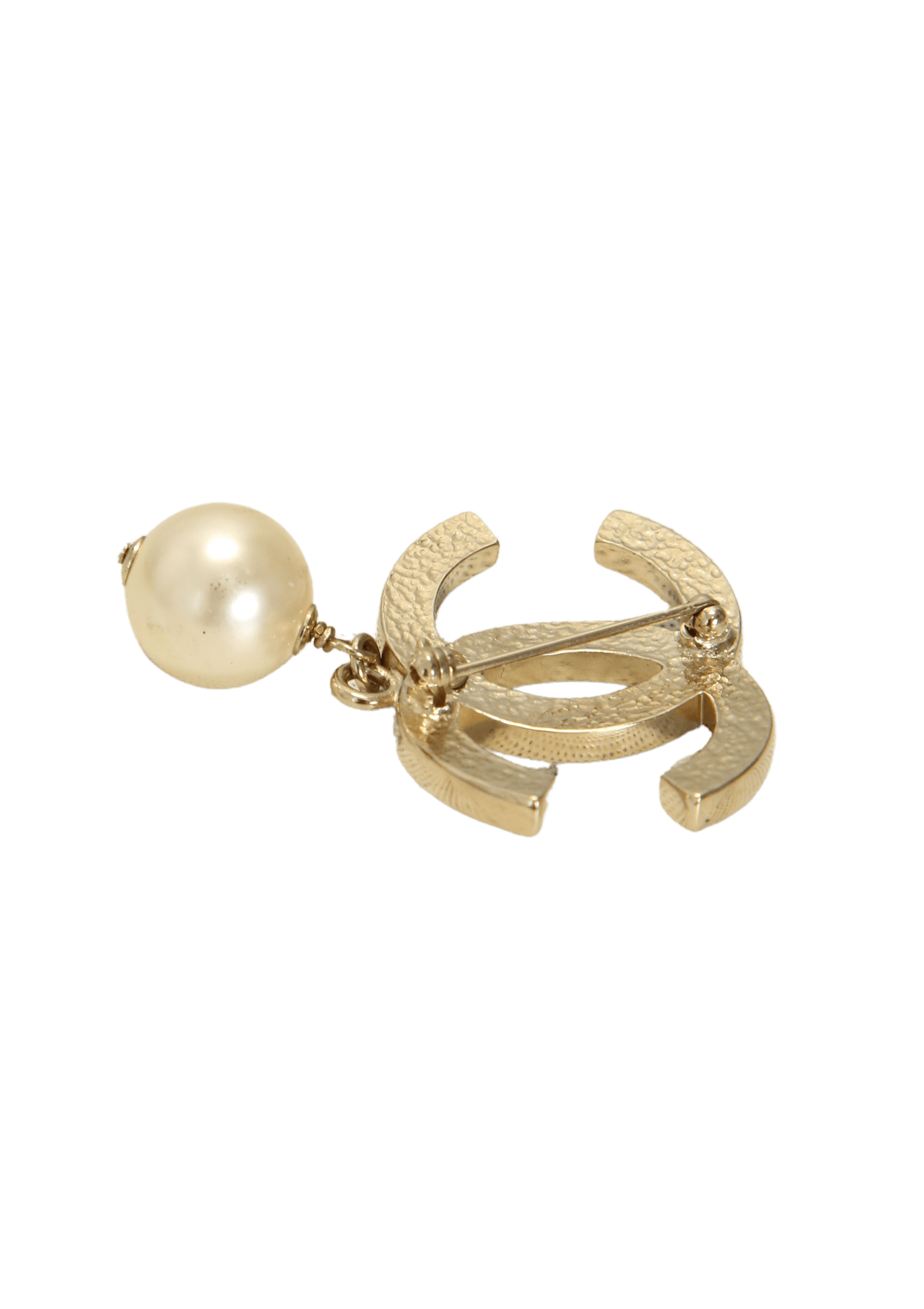 CC PEARL BROOCH