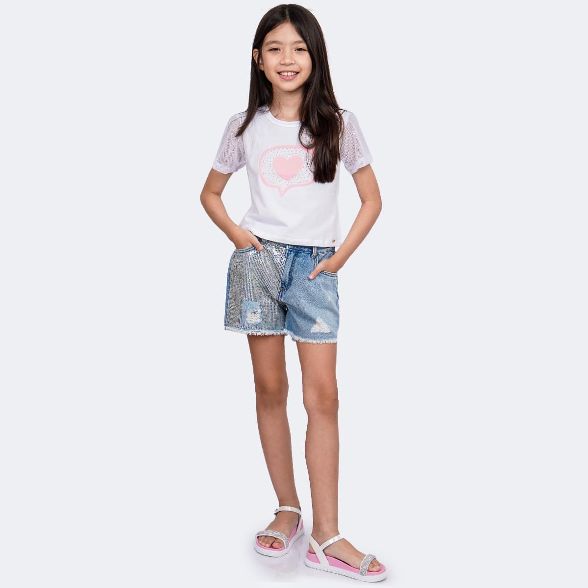 Short Jeans Infantil Pampili com Paetê Holográfico - look completo