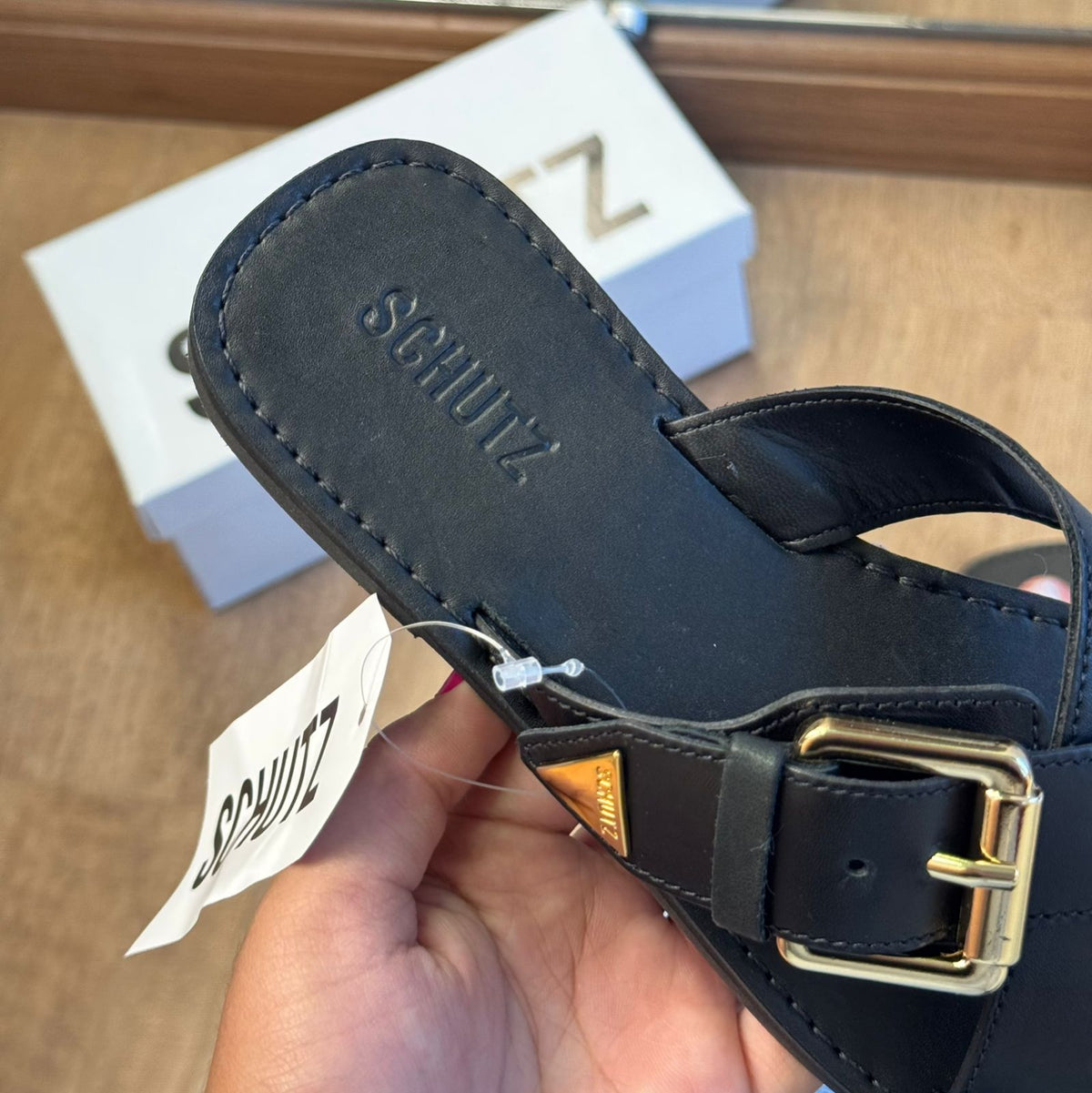 Sandália Schutz Rasteirinha Fivela S208890135