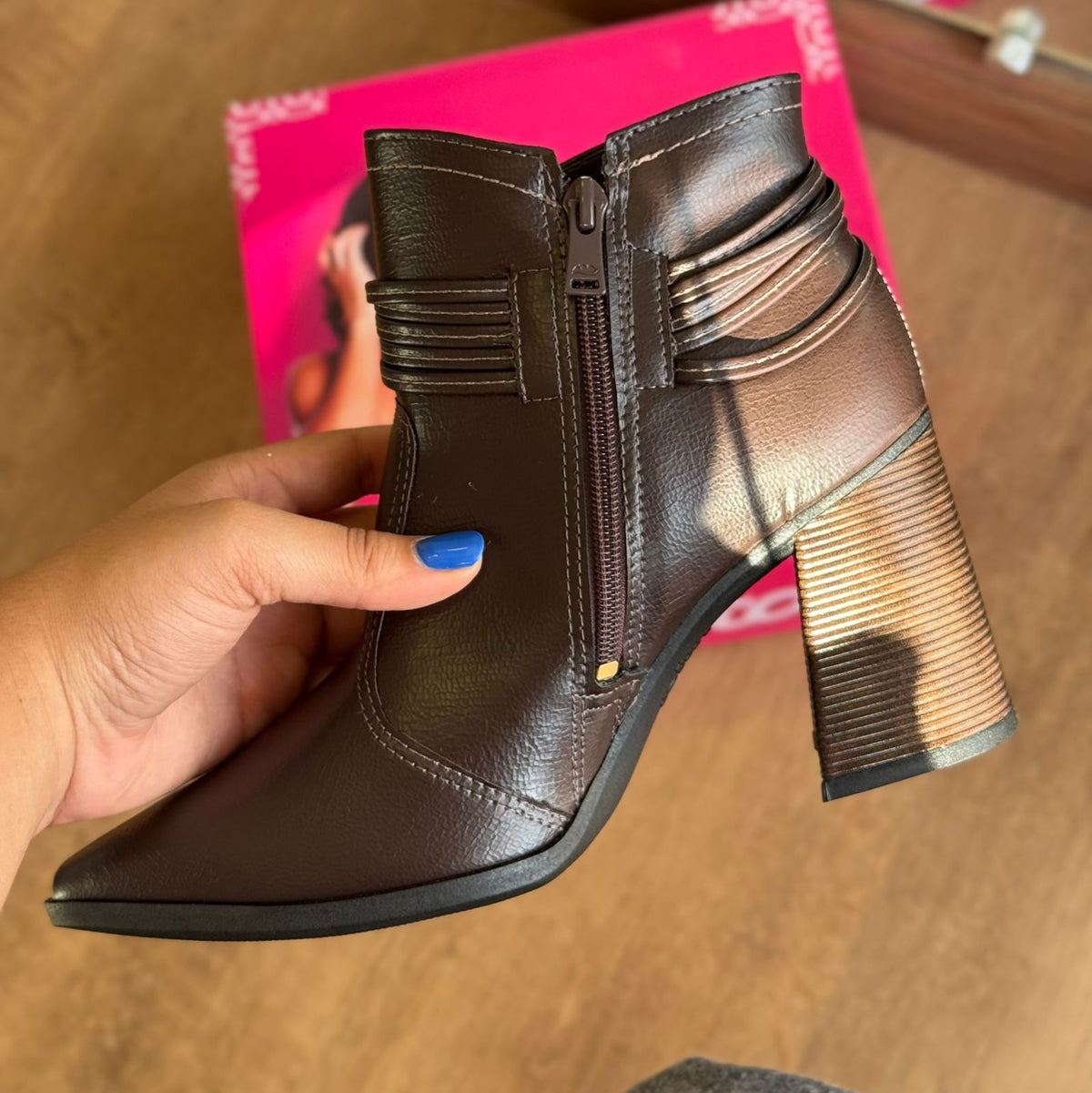 Bota Dakota Ankle Bico Fino D2393
