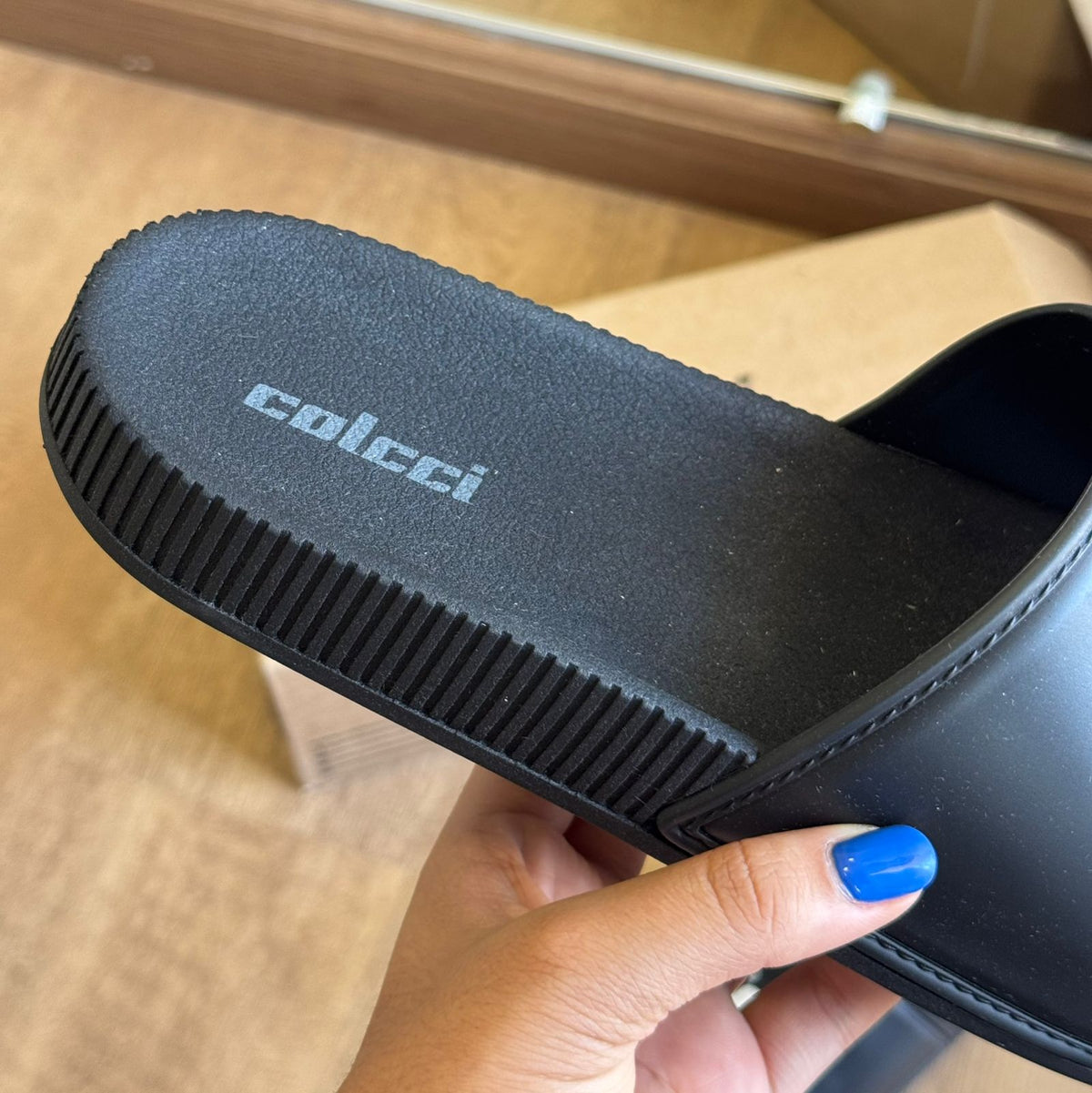 Slide Colcci Alisson Marca Logo 806.01.01480