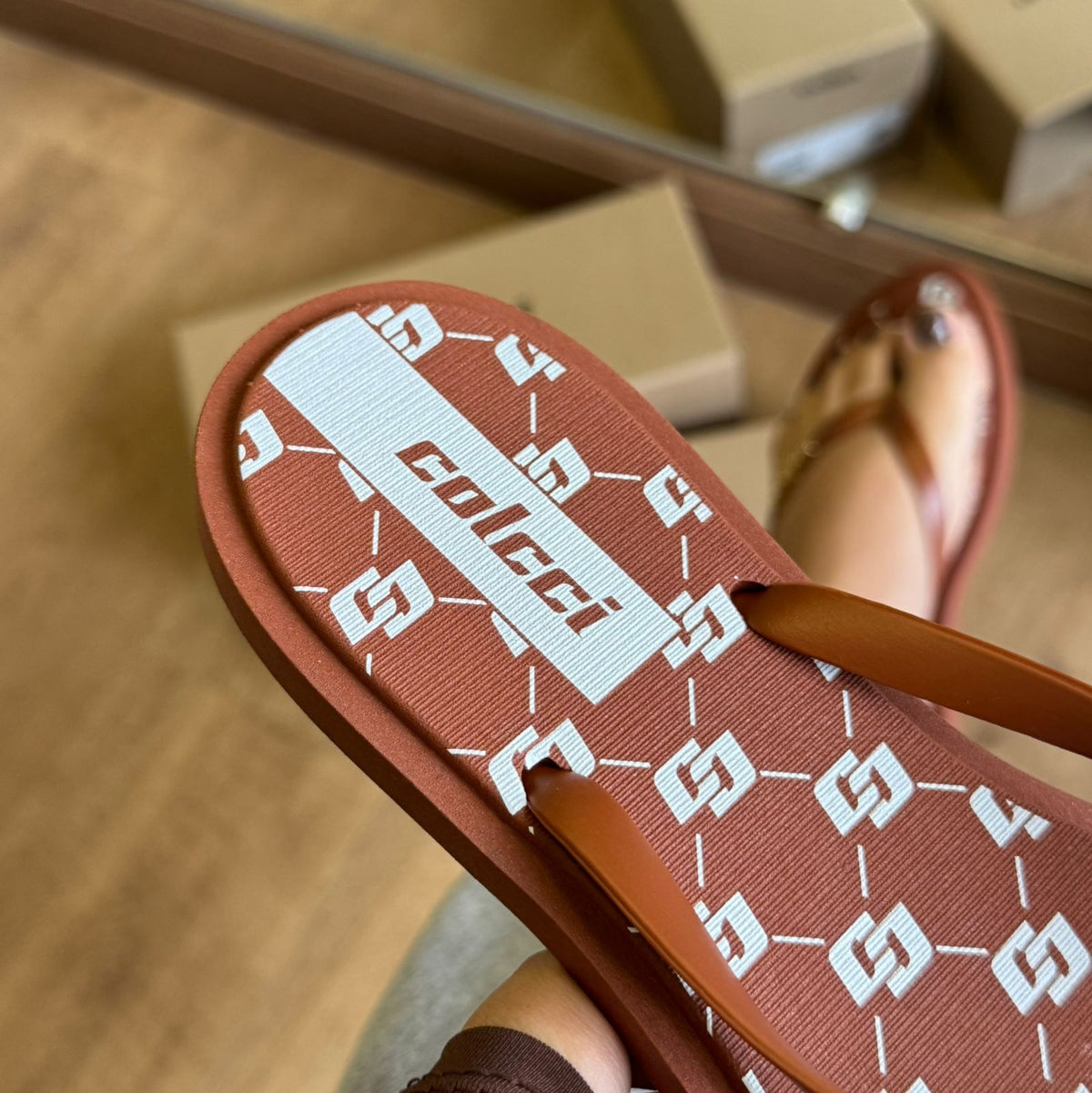 Chinelo Colcci Ibiraquera Marca Logo 158.01.02457