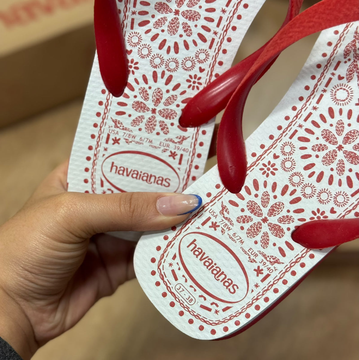 Havaianas Top Bordado Flor