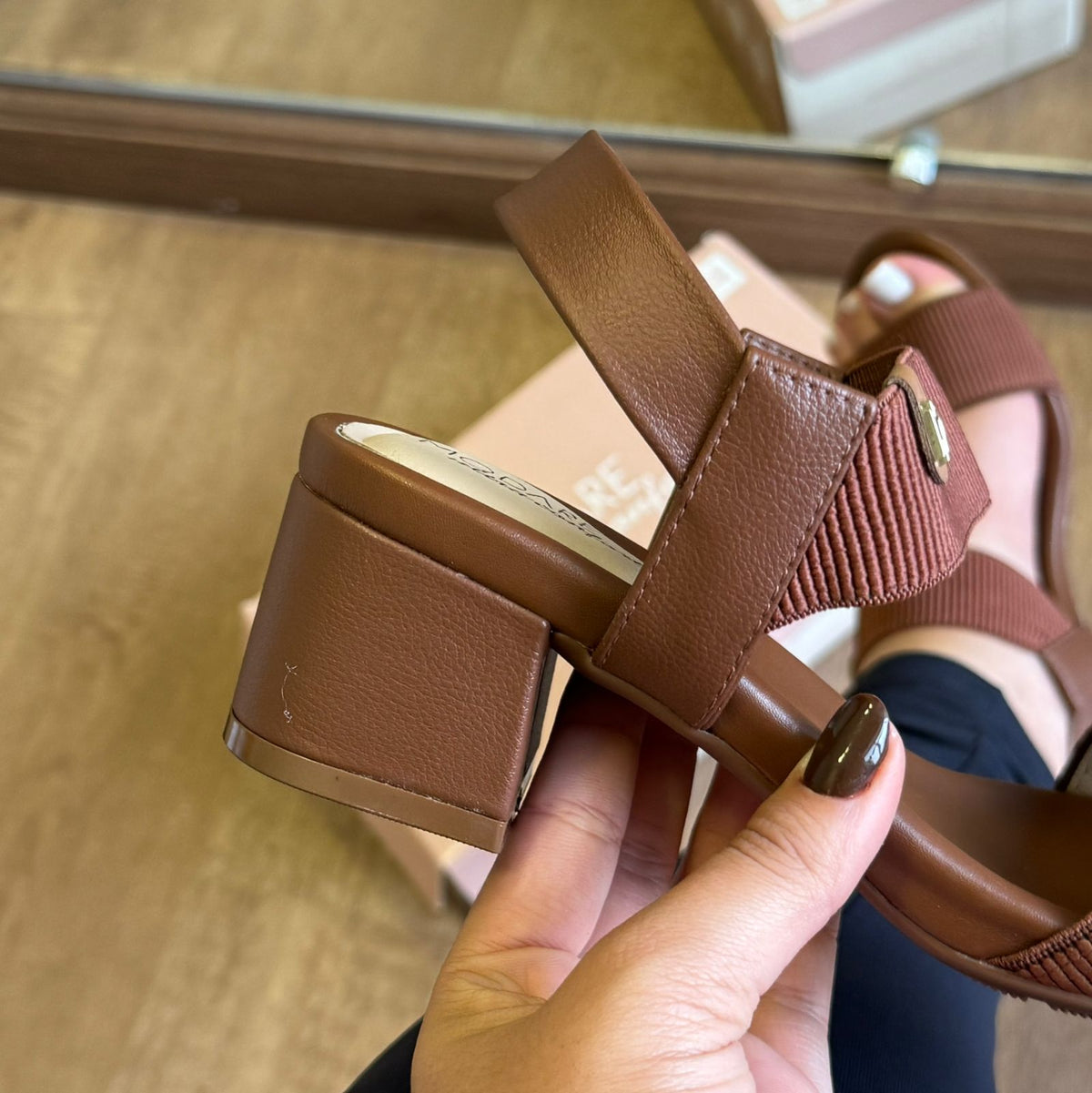 Sandália Modare Elástico Fléxivel Ultra Conforto 7187.100