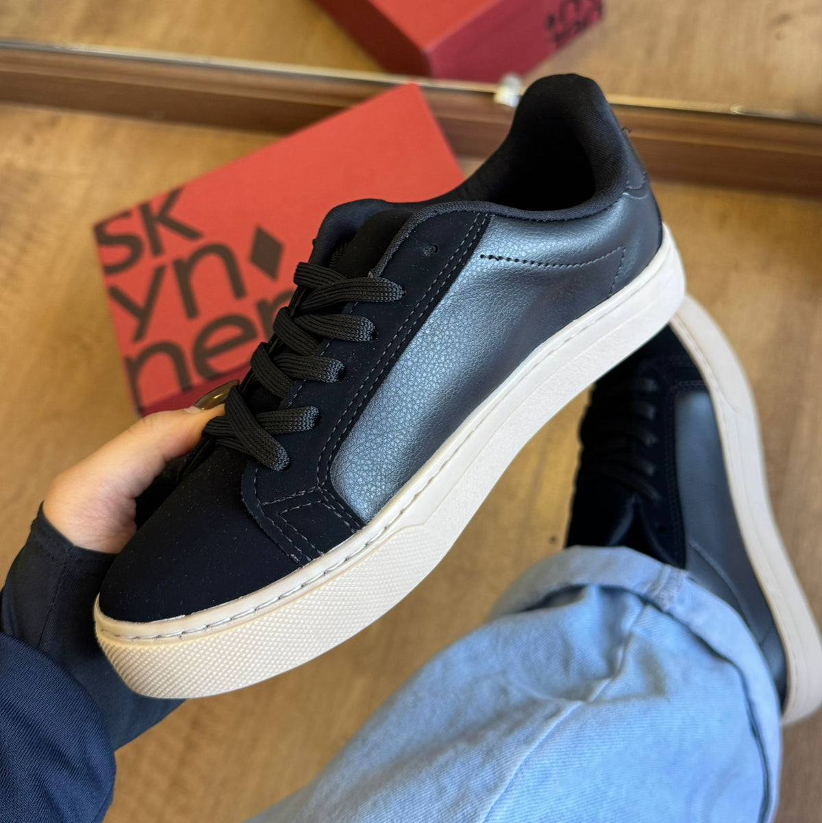 Tênis Skynner Detalhe Lateral Estrela 24602