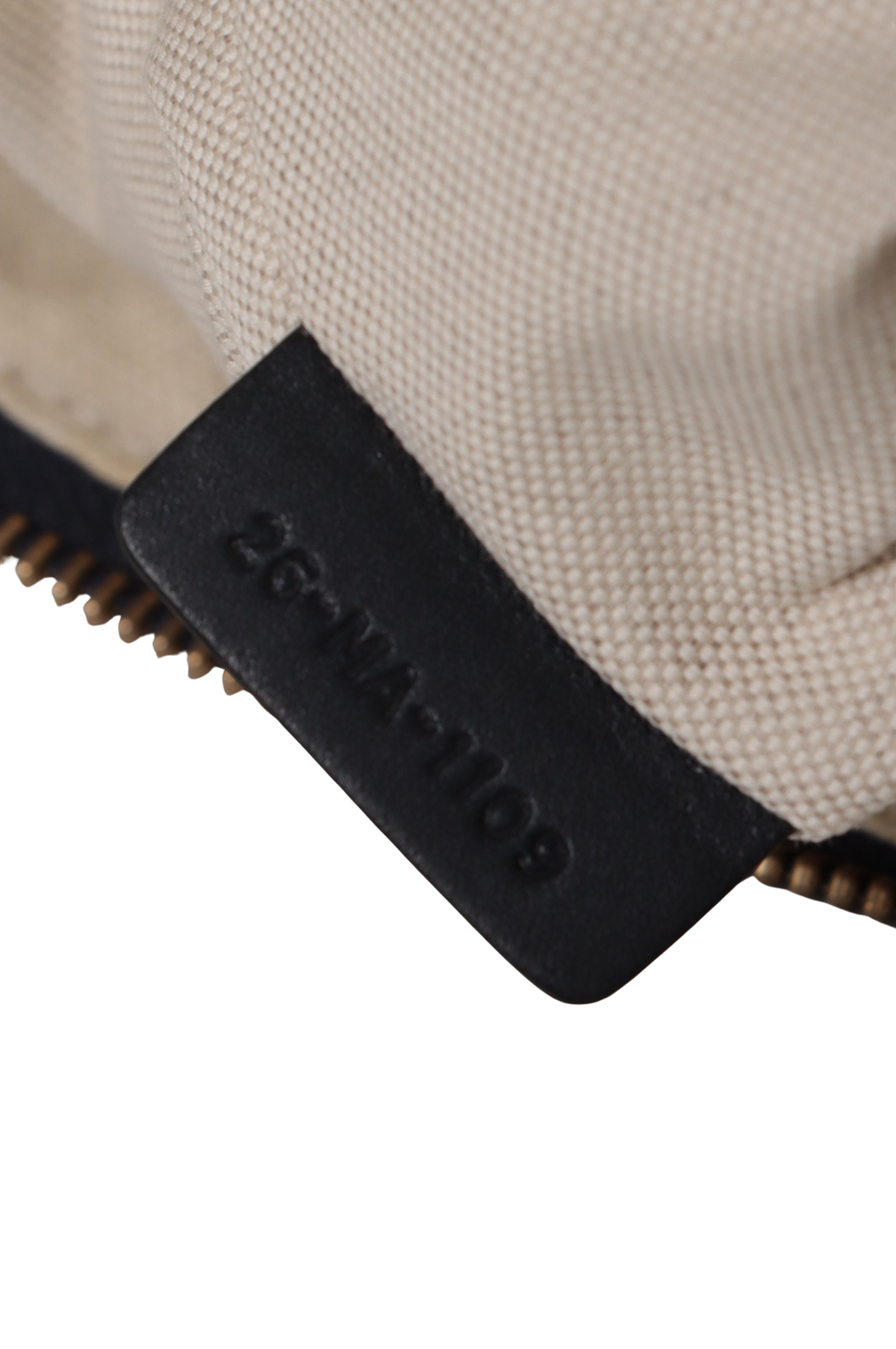 OBLIQUE TRAVEL POUCH