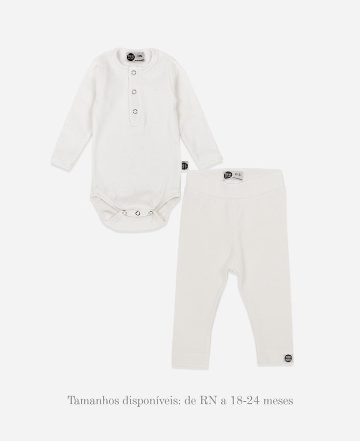 Conjunto Body Manga Longa + Calça Slim Canelada Bebê Liso Branco Off MiniMalista Baby — look coordenado unissex em malha canelada 100% algodão, creme natural suave, marca criada por mãe pra pele sensível.