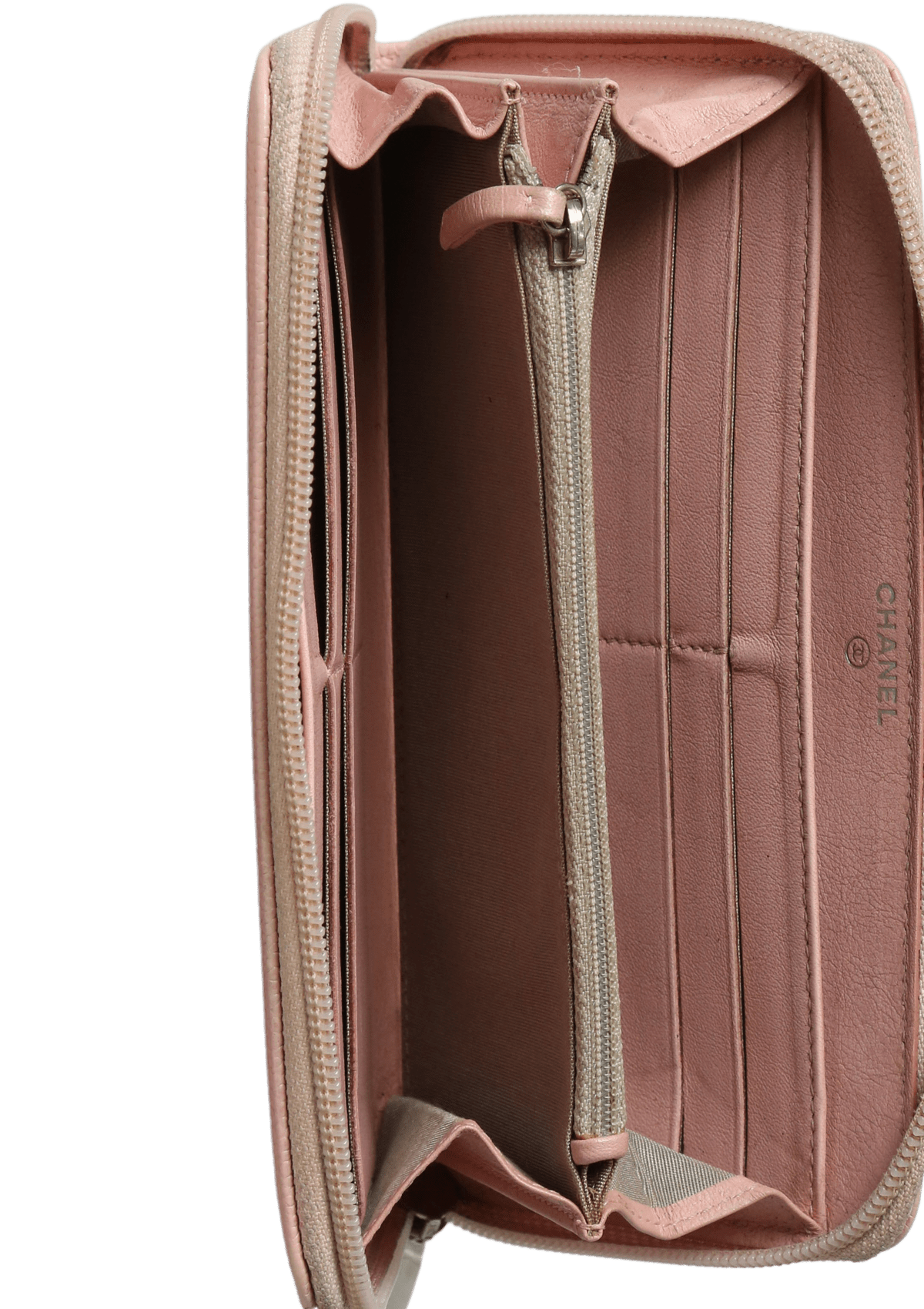CC ZIP AROUND WALLET CAVIAR