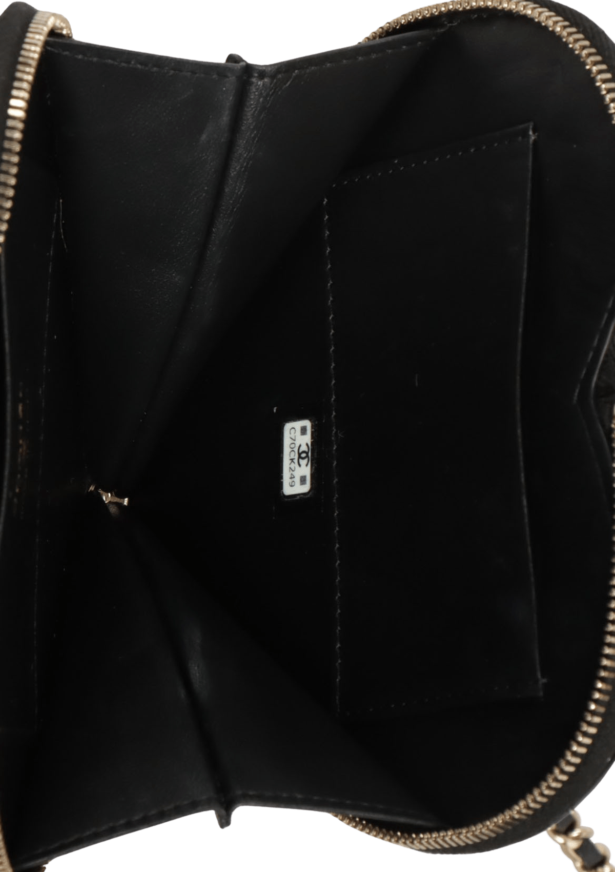 CC HEART CLUTCH ON CHAIN