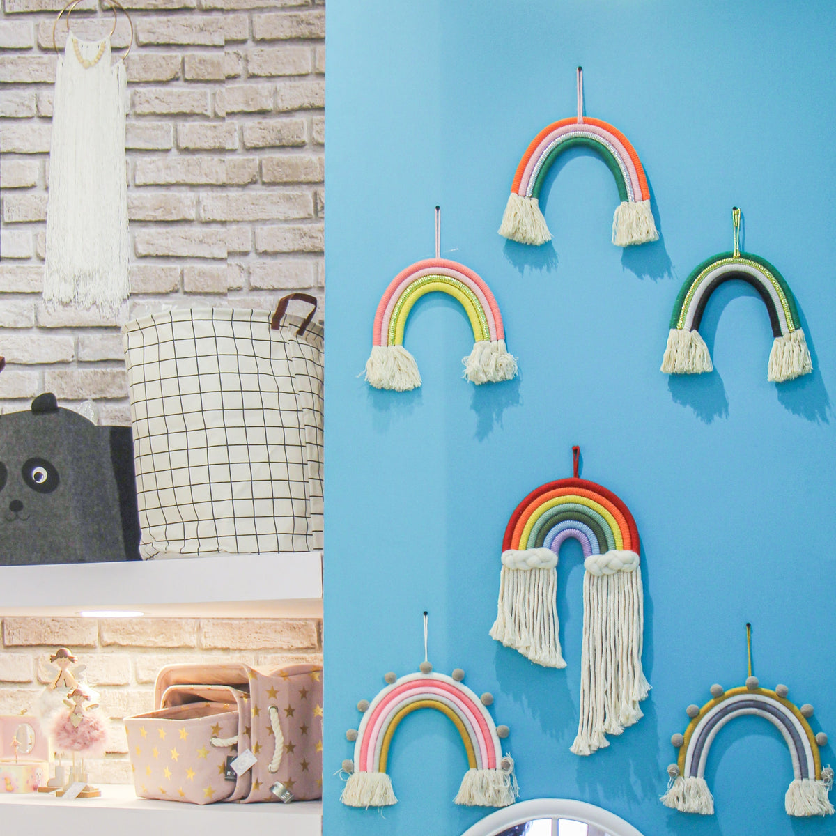 ADORNO ARCO IRIS DETALHE PRATA 4
