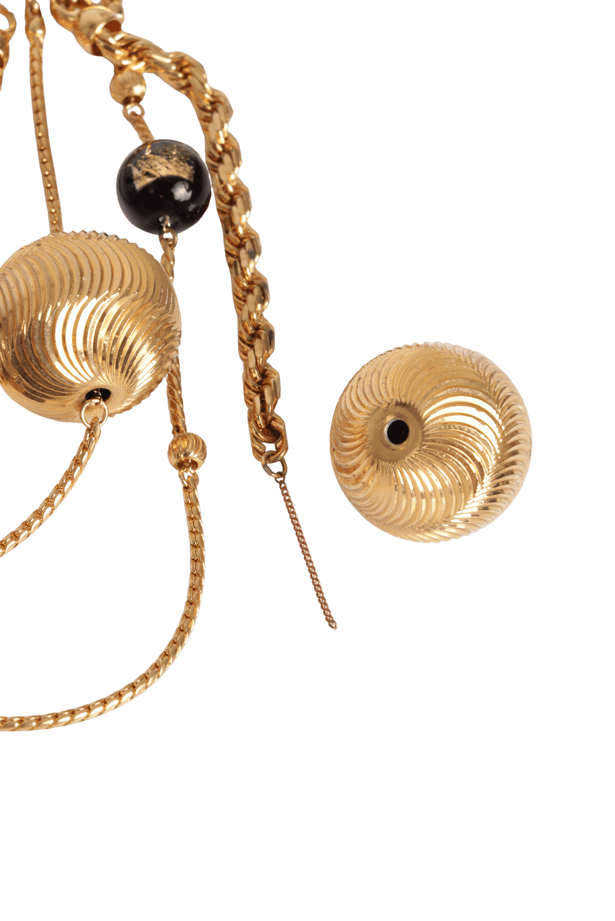 SPHERE NECKLACE