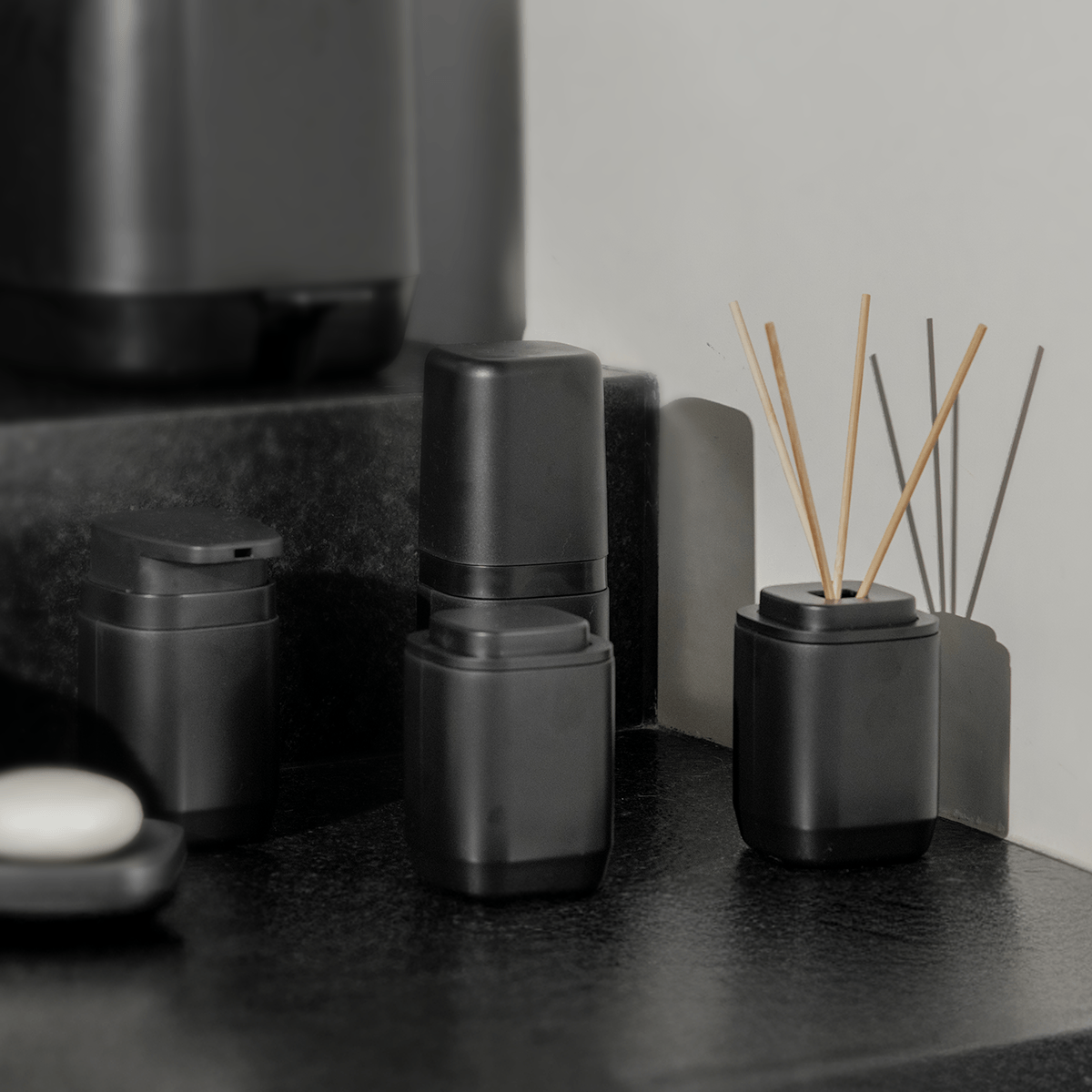 Kit de acessórios de bancada com porta sabonete líquido Ou 4 peças Linha Aura - Ou