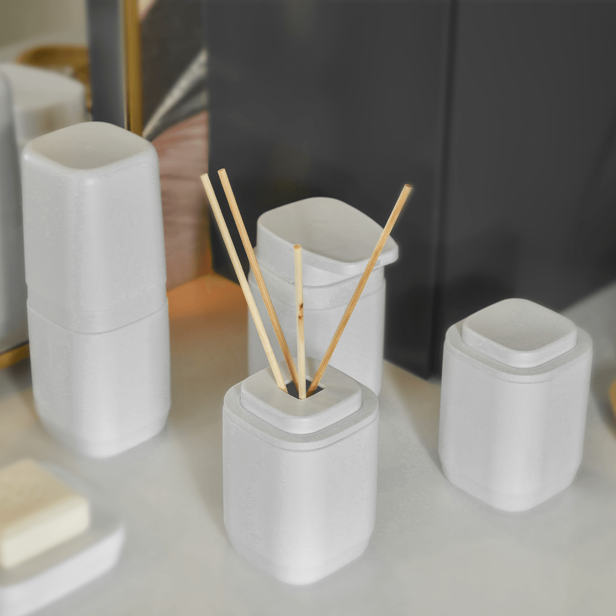 Kit de acessórios de bancada com porta sabonete líquido Ou 4 peças Linha Aura - Ou