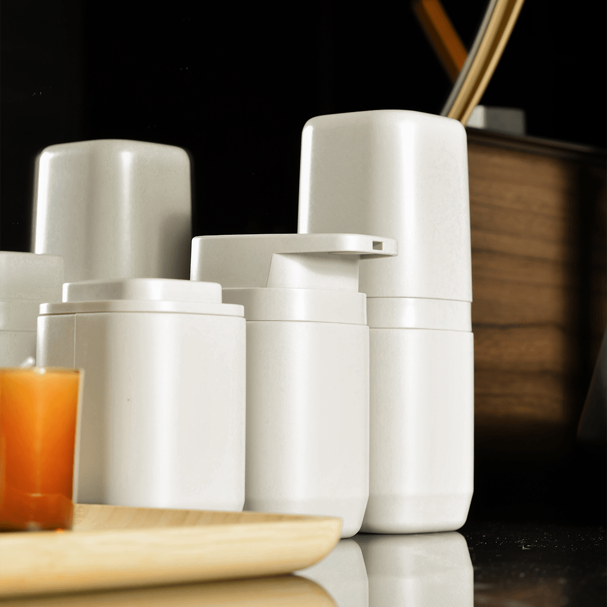 Kit de banheiro Completo com lixeira de piso/parede Ou 6 peças Linha Aura - Ou